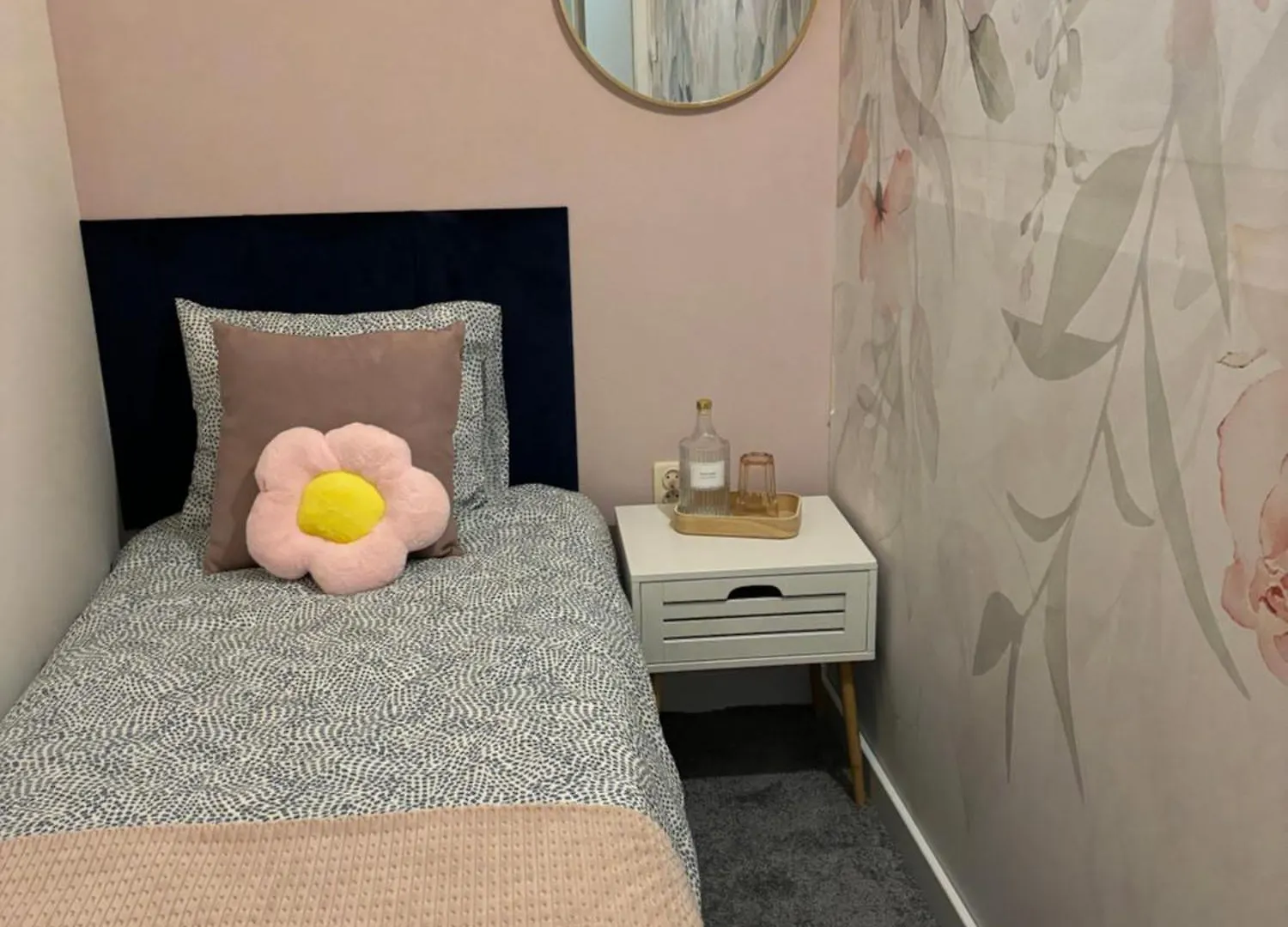 Capsule hotel Shespace Apartrooms Krakow Poland